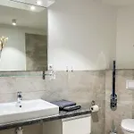 Apartment 4 Person In