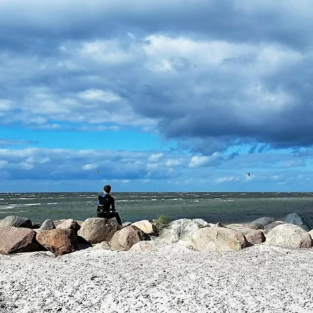 Apartment 4 Person In