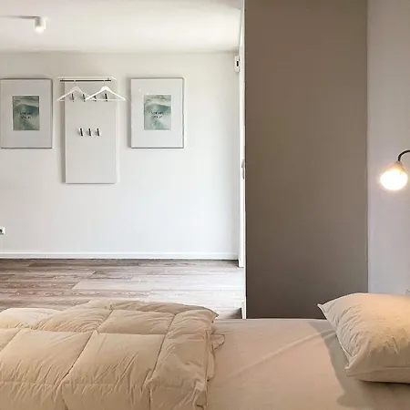 One-bedroom In 12 Apartment