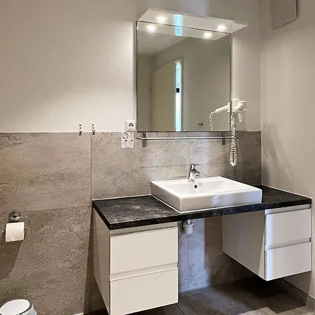 Apartment One-bedroom In 12